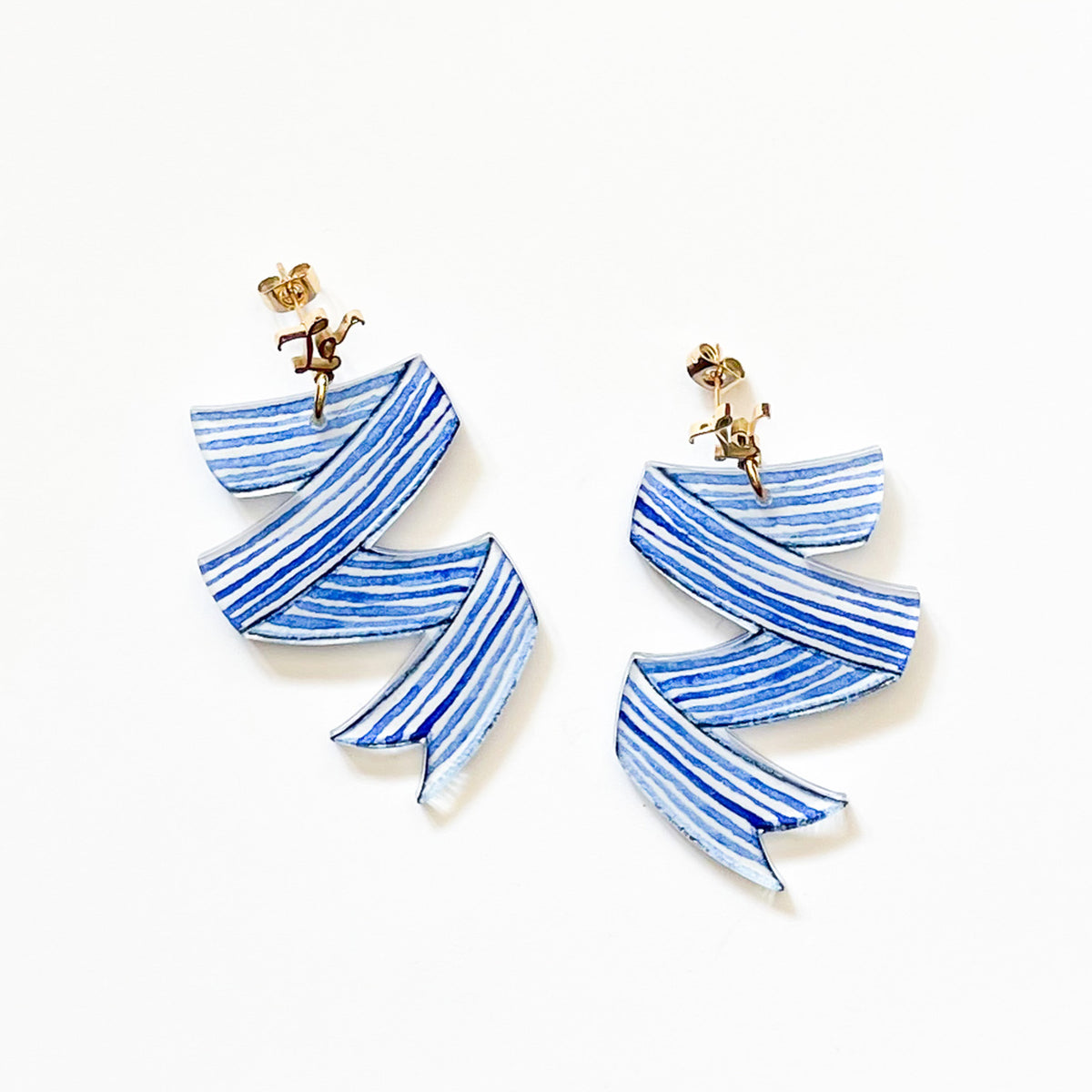 ZIG-ZAG RIBBON EARRINGS