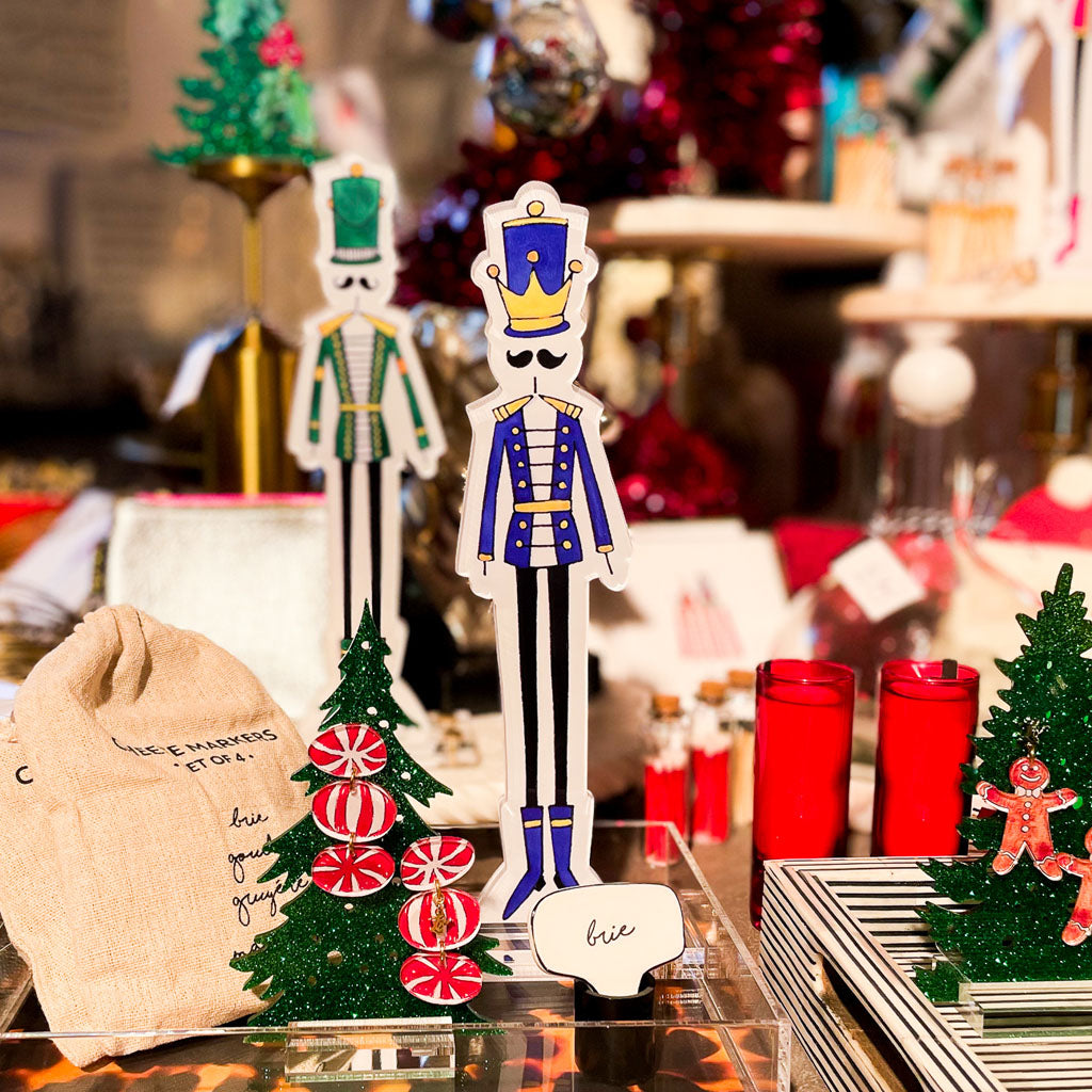 ACRYLIC NUTCRACKERS